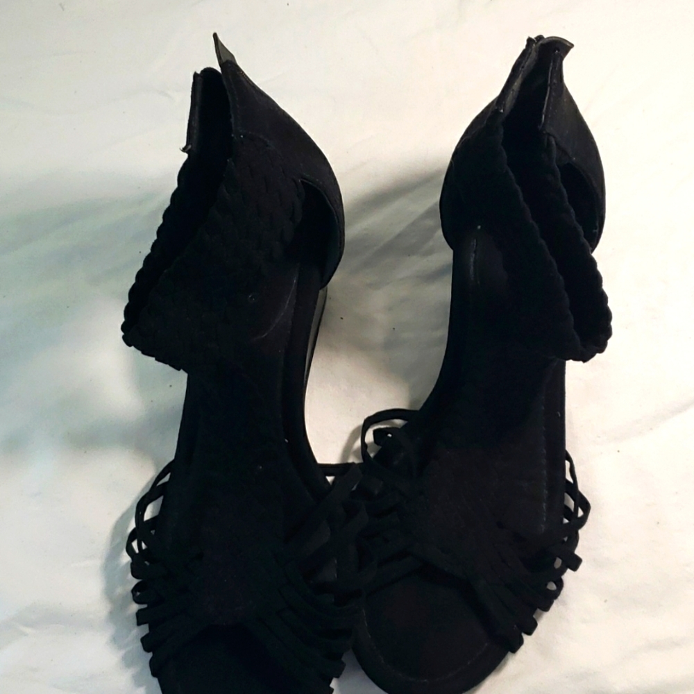 9w torrid black wedges
